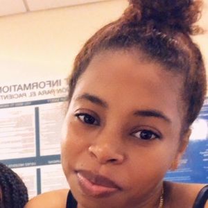 Meet your Posher, Davida